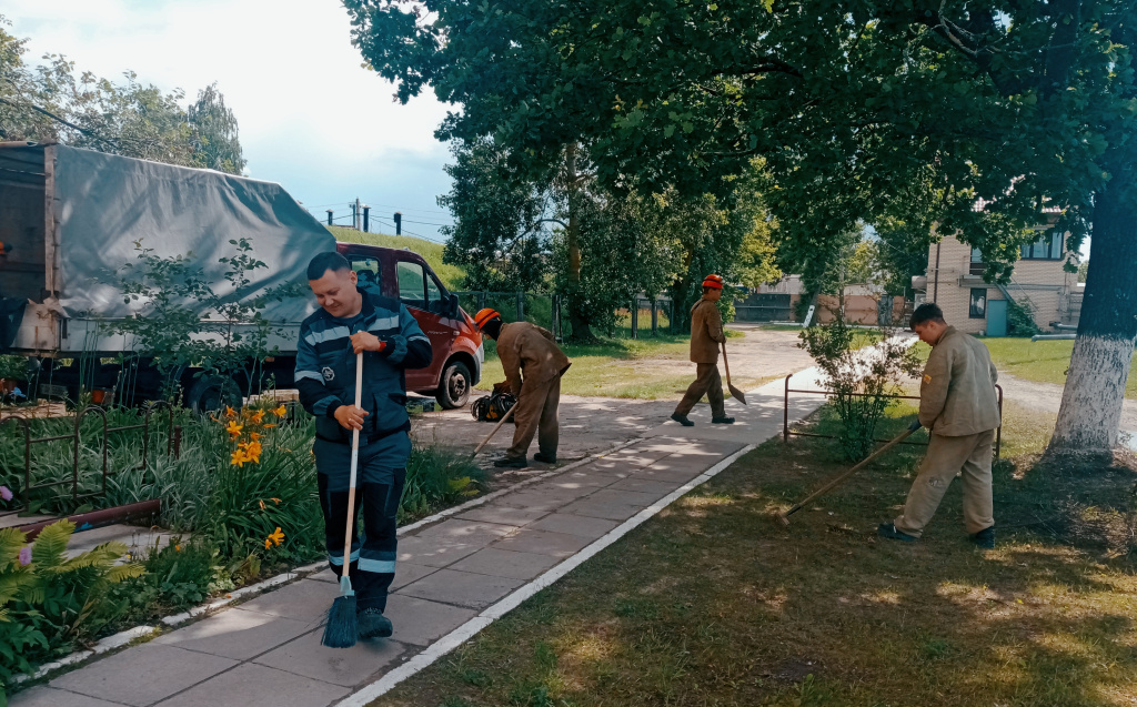 субботник 2.jpg