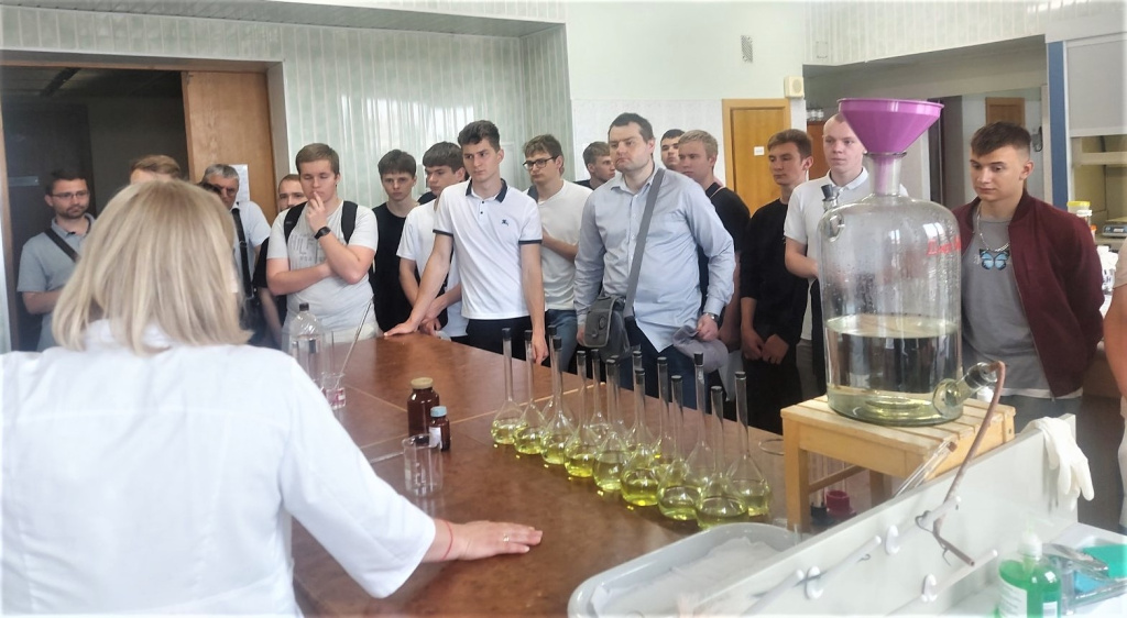 IMG-b215125265b670dc653fc98b5c44cbeb-V.jpg IMG-b215125265b670dc653fc98b5c44cbeb-V.jpg