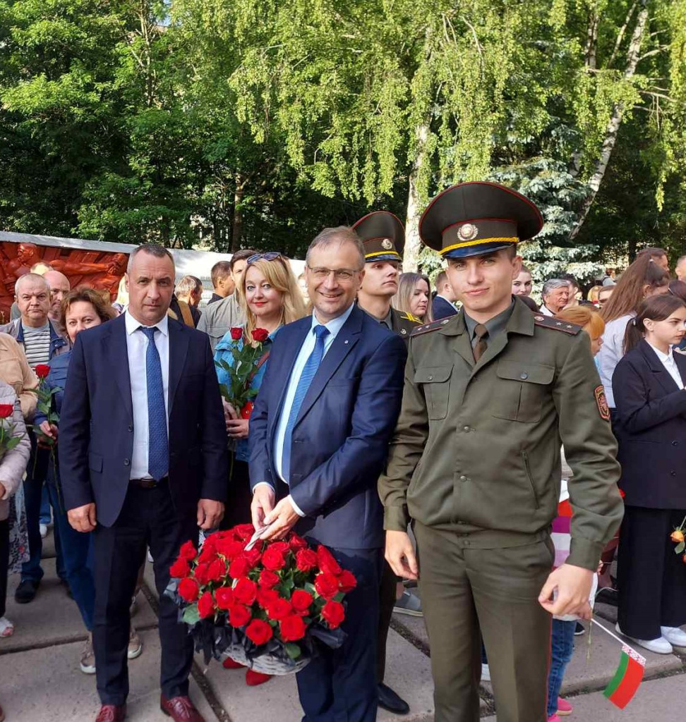 IMG-e8f9c0942317884af73d80283c3fb5a1-V — копия.jpg